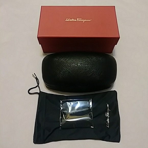 Salvatore Ferragamo 54mm Oversized Sunglasses - Picture 7 of 7